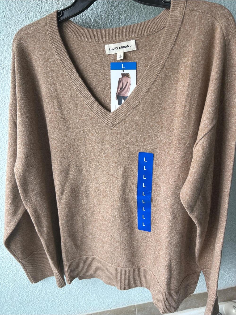 Lucky Brand Men's V-Neck Sweater in Camel Brown